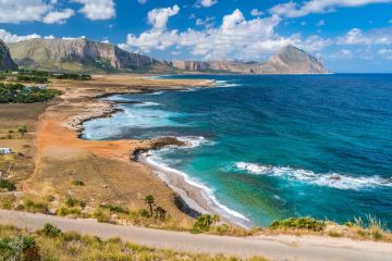 Baia Santa Margherita, una spiaggia da non perdere a Macari - 1
