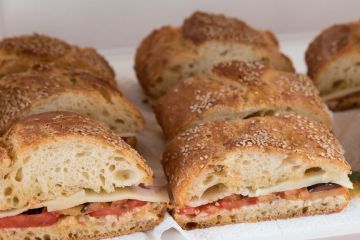 Pane cunzato Scopello: il sapore autentico della Sicilia - 1