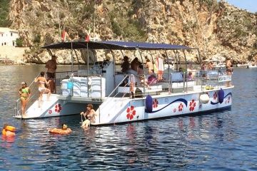 Escursione in Catamarano allo Zingaro e Scopello