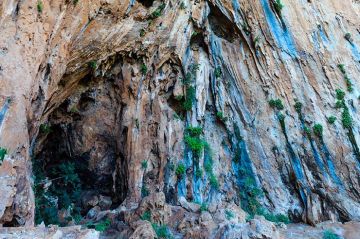 Cosa fare a San Vito lo Capo? A tutto Trekking nella Grotta dei Cavalli!