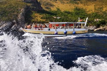 Escursione in barca da San Vito Lo Capo allo Zingaro e Scopello