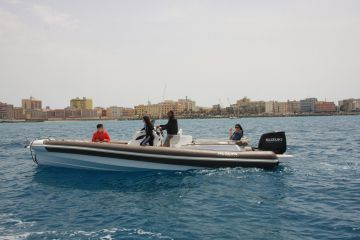 Noleggio Gommone Pajara ribs 28P (Lungh. 9 metri F.T.) con Skipper incluso
