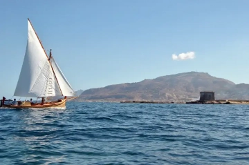 Trapani escursioni in barca a vela storica